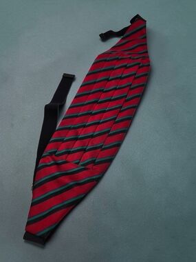 Vintage Silk Cummerbund w/ Box – Red & Green StrStriped Red and Green Cummerbund